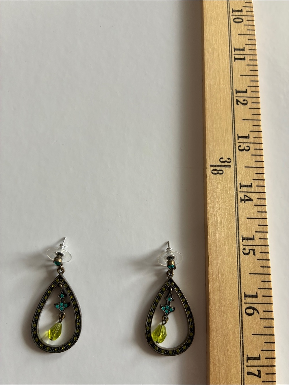 Source Unknown Green and Turquoise Teardrop Dangle Earrings